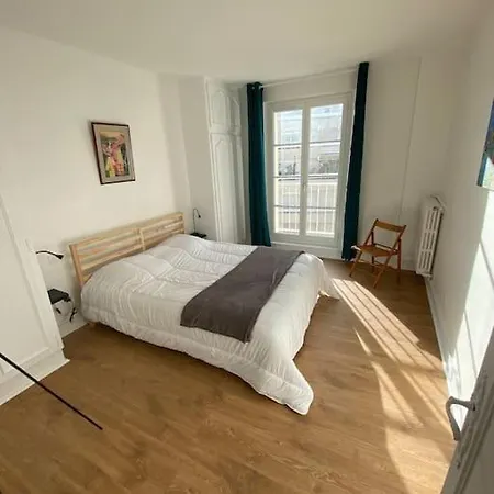 Spacieux Et Lumineux Centre Jaude 100m2 Lägenhet