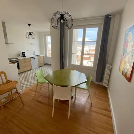 Spacieux Et Lumineux Centre Jaude 100m2 *